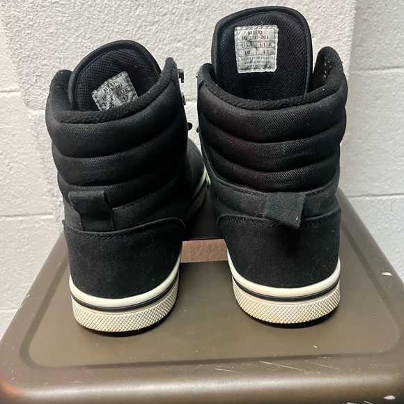 Vlado Men's Black High-Top Sneakers - Picture 5 of 8